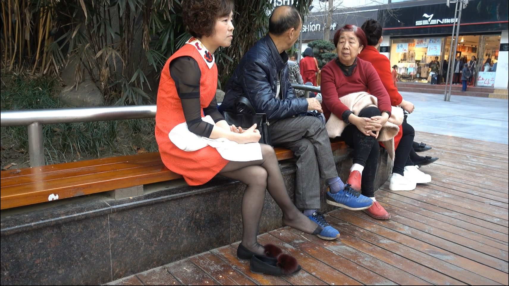 streetsnapnylon[00 02 33][20181205 225221 9]